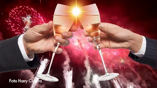 Las 12 Campanadas de fin de año  ¡FELIZ AÑO NUEVO!