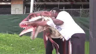 Jurassic World Dinosaur In The Hood Prank!