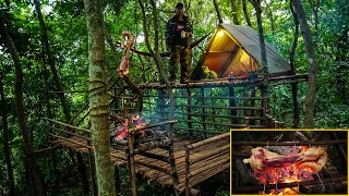 Start To Finish Bushcraft Overnight Solo Tree House - Outdoor Shelter Overnight Make Leg Beef BBQ