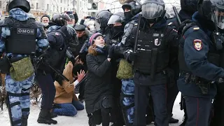 Landesweite Massenproteste und Verhaftungswelle: Auch Nawalnys Frau abgeführt