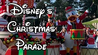 Disney's Christmas Parade - La Parade de Noël Disney - Disneyland Paris 2019