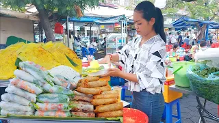 Most Famous Street Food in Cambodia - Yellow Pancakes, Spring Rolls, Fried Wonton & Noodles