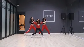 sweet but psycho mirrored choreo