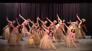 2018 - Bianca Surgaly & Alumnas - Danza Hawaiana - He mele no lilo (Disney)