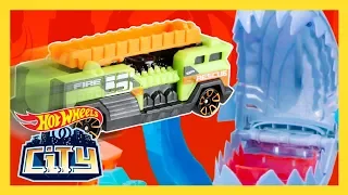 Hot Wheels City Blizzard Rescue Mission! | New News | @HotWheels