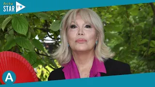 Amanda Lear, femme ou homme ? "Le genre est une manière d'emprisonner les gens..."