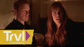 Amy and Adam Conduct a Séance to Contact Spirit | Kindred Spirits | Travel Channel