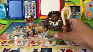 TOY STORY WOODY VS MOANA MAUI - WHO WILL WIN?!