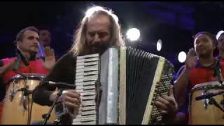 La Bomba de Tiempo - Josefina / El Toro (En Vivo en Buenos Aires) F.T. Chango Spasiuk