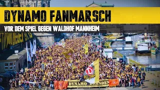 Dynamo Dresden Fanmarsch vor dem Spiel gegen Waldhof Mannheim (22.04.2023)
