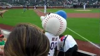 NY Mets' 9/8/11 doubleheader: Mr. Met during opening game
