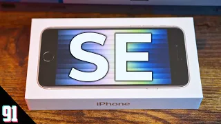 2022 iPhone SE Unboxing & Impressions!