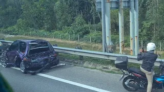 Car DESTROYED due to FREAK ACCIDENT on Highway ! Drive Safe !