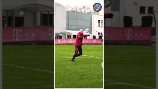 EL PROFE JULIAN NAGELSMANN DEMOSTRANDO SUS HABILIDADES CON EL BALÓN ⚽🔥