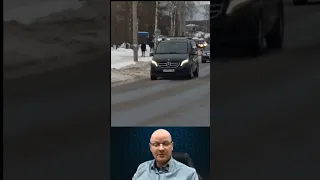 Кортеж из 25 автомобилей путина в Архангельской области, чтоб его талантливого не украли американцы