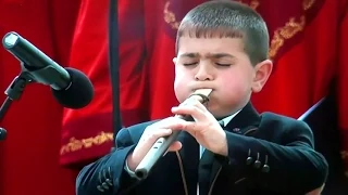 7yr. Tatul Plays Duduk Armenian Genocide Ceremony 7-ամյա Թաթուլը նվագել 5 նախագահների մասնակցությամբ