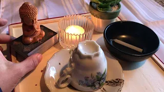 General timeless coffee cup ☕️ and candle 🕯 wax readings: what do you need to know?