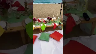 Family reunion dinner on the beach / family reunion ideas / moon flower design