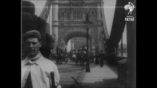 1903   Early English Traffic, Turn of the Century London 1896 1903