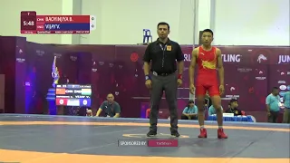 1/4 GR - 55 kg: B. BAOYINJIYA (CHN) v. V. VIJAY (IND)