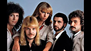 Dennis DeYoung Comments on His Styx Replacement Lawrence Gowan