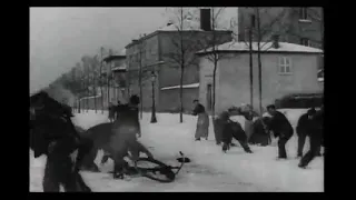 The First Film with a snowball fight - Bataille de neige - Lumière 7 February 1897