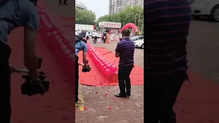 Balloon firecrackers