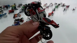 MAIS 5 MOTOS NA COLEÇÃO.  MINIATURAS  MAISTO DIE CAST METAL.