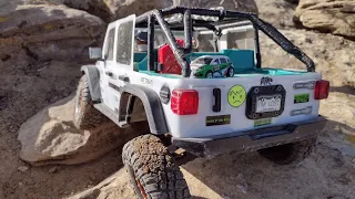 Axial Scx10.3 Jeep Wrangler trying the Vanquish Phoenix tires!!