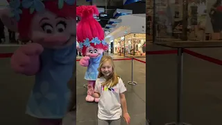 Meeting princess Poppy & Branch from troll’s 😍🥳 #shorts