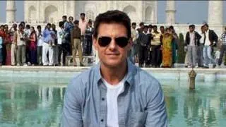 Tom Cruise visits Taj Mahal in Agra