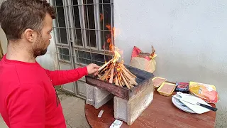 Elmedin sprema rostilj ( Grill ).Pogledajte ko je gost,i kako Jana i Fatima jedu meso.