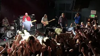 Idles play Samaritans then Television (live), Fontaines D.C. crowdsurf