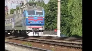 ЧС4-183 с спареным поездом №67 Киев-Варшава и №767 Киев-Ковель
