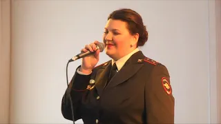 В рамках акции «8 марта - в каждый дом» в Томске поздравили женщин-сотрудников