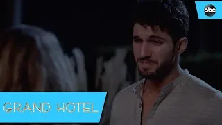 Javi Gets Lost In The Balcony Accident - Grand Hotel