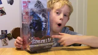 NECA 2001 Godzilla Atomic Blast Unboxing & Review