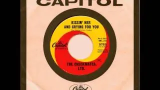 THE CHECKMATES LTD - Kissin' Her And Crying For You - CAPITOL