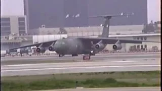 Lockheed C-141 Starlifter Departing LAX