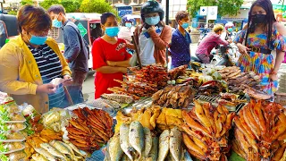 Sugarcane Juice, Fried Banana, Grilled Food, Soup, & Fried Food  -Cambodian Street Food In The City