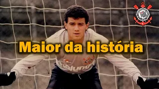 PORQUE APENAS 3 ANOS SEPARARAM O GOLEIRO RONALDO DE SE TORNAR O MAIOR ÍDOLO DA HISTÓRIA DO TIMÃO