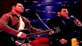 Bruno e Marrone - Dormi Na Praça {Programa Do Ratinho} (2001)