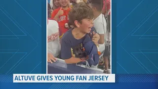 Jose Altuve makes young fans day after game in Miami