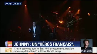 Julien Clerc chante "Quelque chose de Tennessee" en concert pour rendre hommage à Johnny