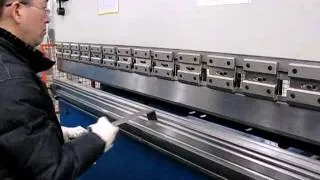 Friendly CNC interface for CNC hydraulic press brake