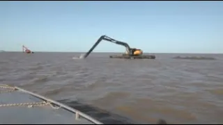 В Атырау продолжают работы по пропуску паводковых вод в Каспийское море