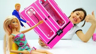 Мебель для Барби! Видео для девочек - Мамы и дочки