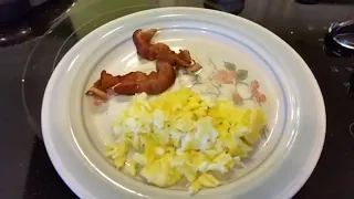 Ninja Foodi Bacon With Scrambled Eggs