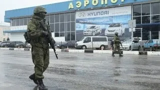 Ukraine: 'Invasion' at airport is by Russian soldiers