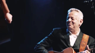 Deep River Blues (Live) | Collaborations | Tommy Emmanuel with Molly Tuttle